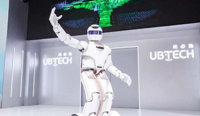 英伟达引领机器人产业进入智能化新时代（无线充电）