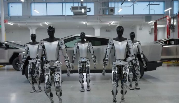 人形机器人应用于汽车工厂：新一代智能制造助手（无线充电）