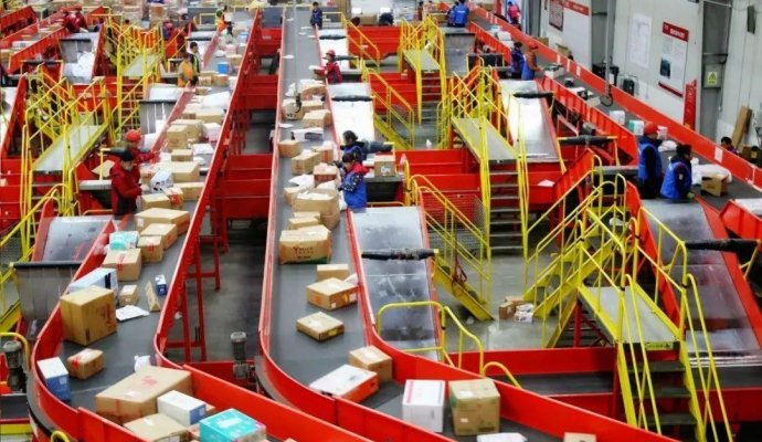 AGV:电子商务物流的信息化和智能化趋势