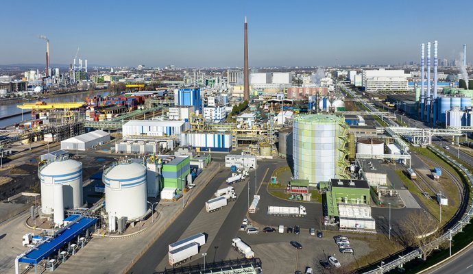 无线充电赋能物流穿梭车：鲁渝能源打造高效仓储新纪元